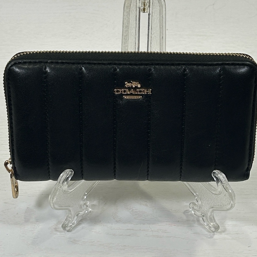 Coach Puffy Quilted Leather Wallet Black Full Zip